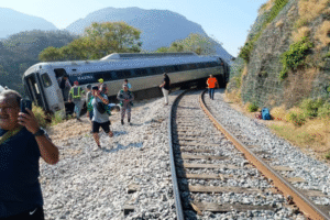 Descarrilamiento del Tren Interoceánico en Oaxaca activa protocolos de emergencia