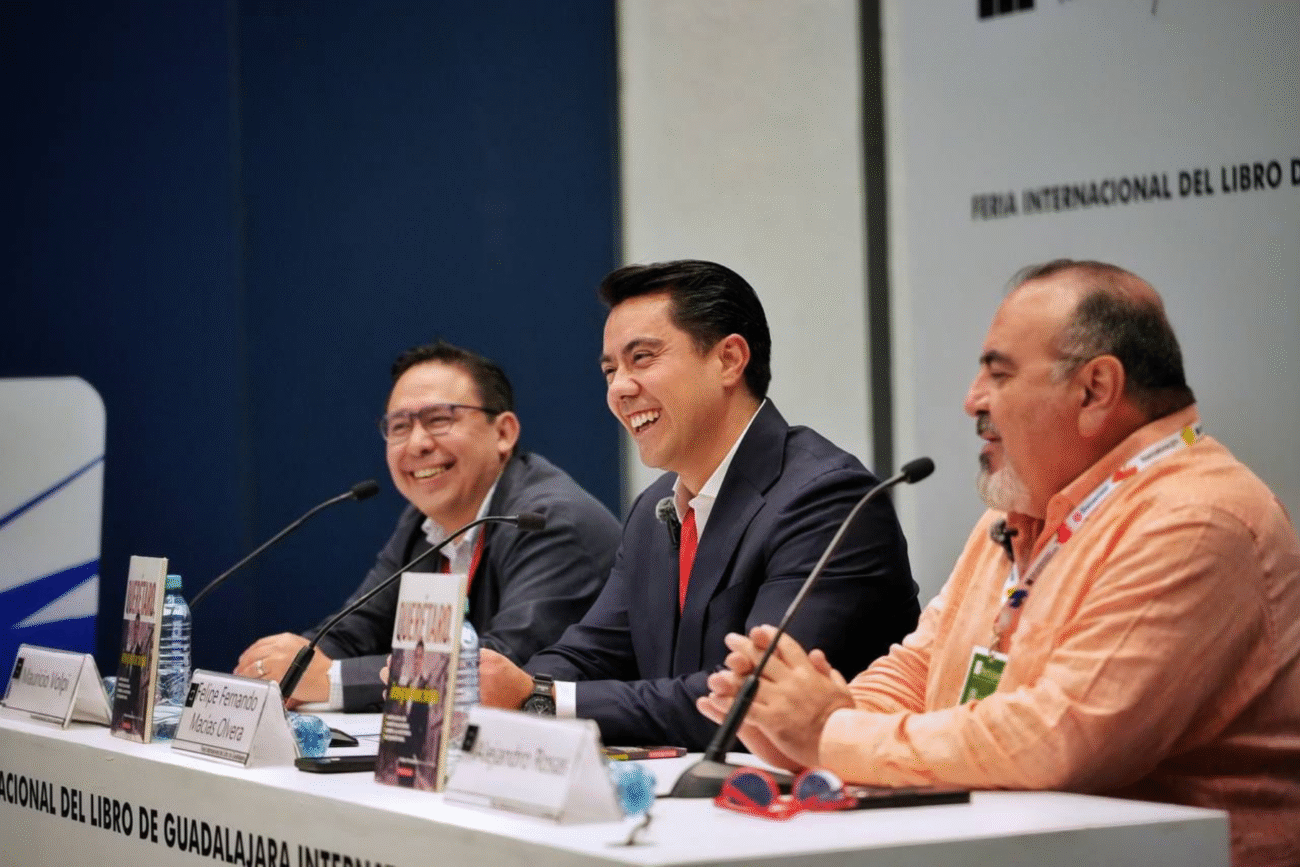 Felifer Macías presenta su libro “Querétaro, mi inspiración” en la FIL Guadalajara 2025