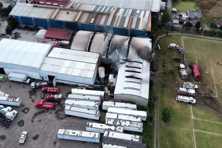 Jet privado se desploma en Toluca y deja seis muertos cerca del aeropuerto