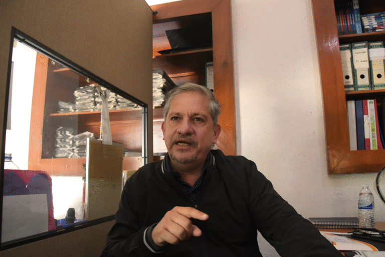 Luis Humberto Fernández asiste a sesiones nacionales de seguridad en Palacio Nacional