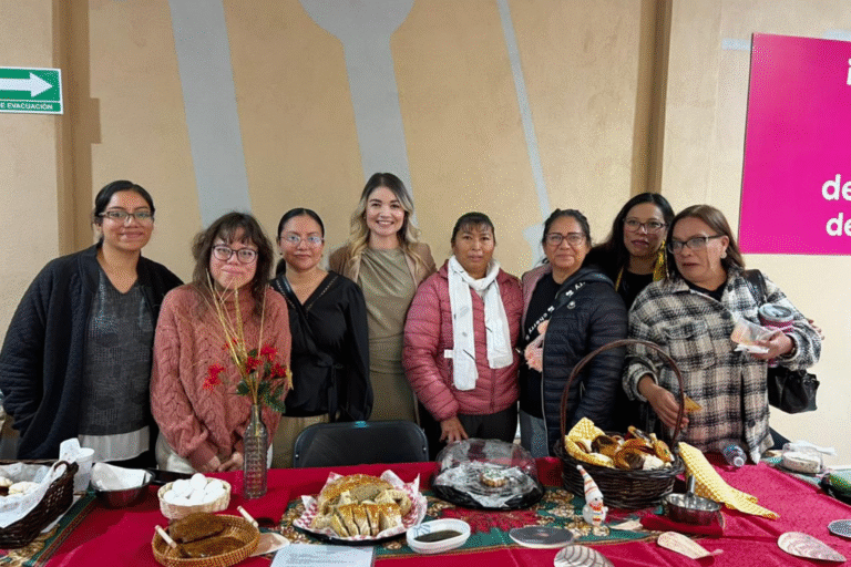 Querétaro celebra la graduación de la primera generación del Centro de Empoderamiento para las Mujeres