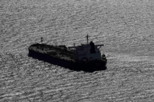 Crece la tensión por incautaciones de petroleros rusos en el Caribe