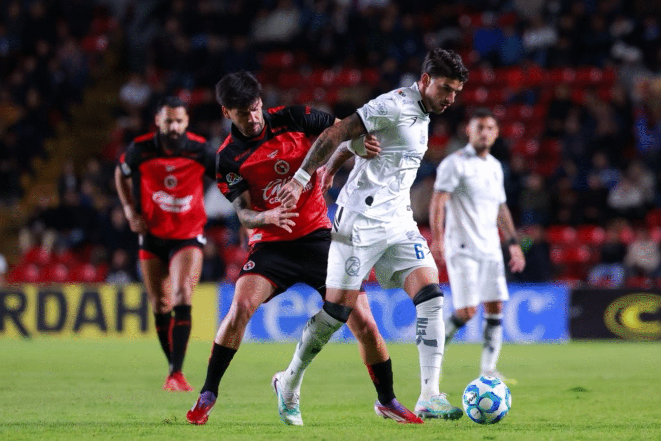 Gallos Blancos caen 2-1 ante Xolos en la Jornada 2