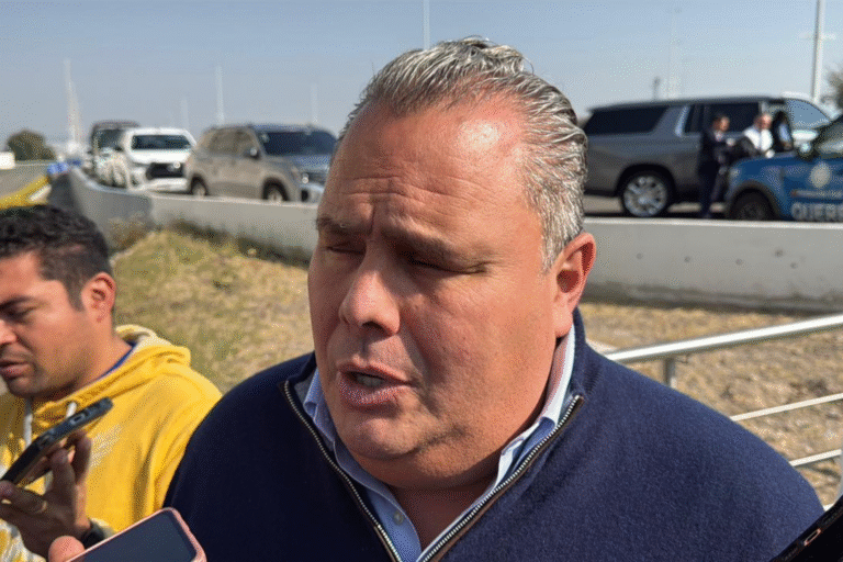 Gerardo Cuanalo anticipa ajustes en rutas Qrobús por obras en puente de Corregidora Norte