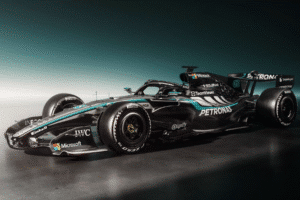 Mercedes presenta el W17 para la nueva era técnica de la F1