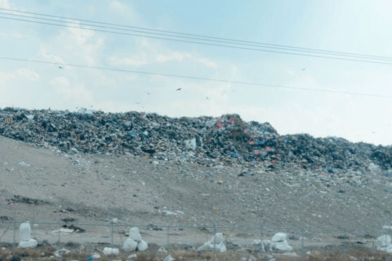 Relleno sanitario en Mompaní opera con normalidad tras protesta laboral