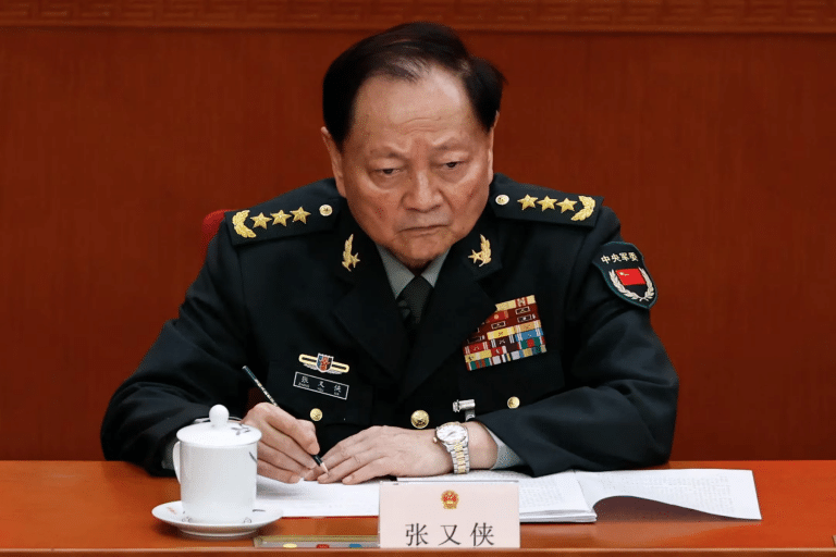 Xi Jinping refuerza control en China tras purga militar que sacude al Ejército Popular