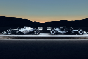 Cadillac presenta su monoplaza de F1 con una decoración inédita de dos caras
