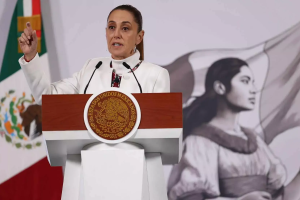 Claudia Sheinbaum analiza demanda contra Elon Musk tras críticas en X