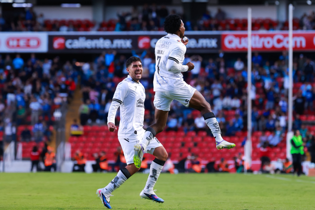 Gallos Blancos superan a León 2-0 en la Corregidora
