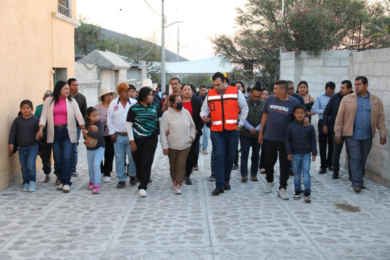 Gaspar Trueba inaugura obra de urbanización en La Carbonera, Colón