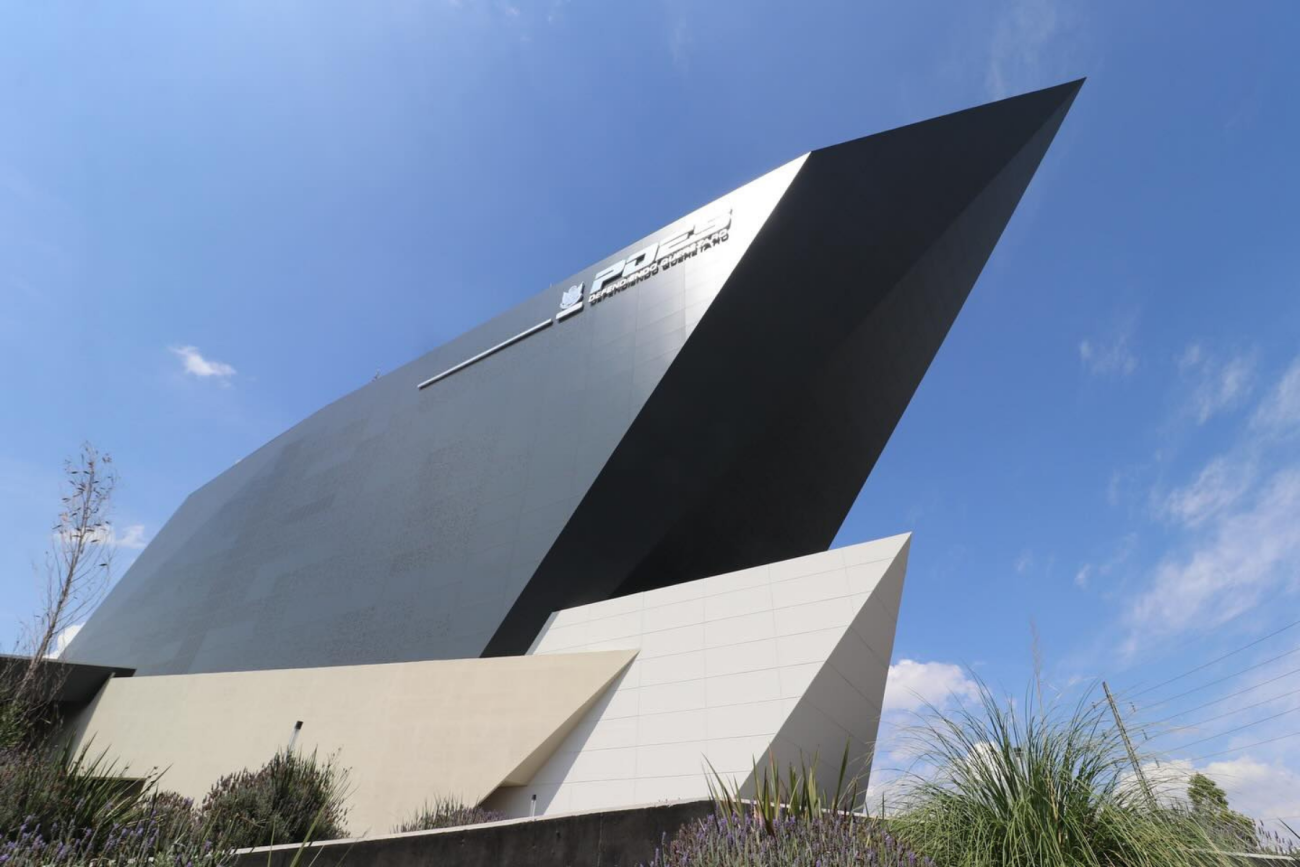 SSC niega abuso de autoridad en caso de reportero tras manifestación vinculada a la UAQ