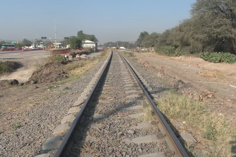 El Marqués denuncia cortes de luz por obras del tren México-Querétaro