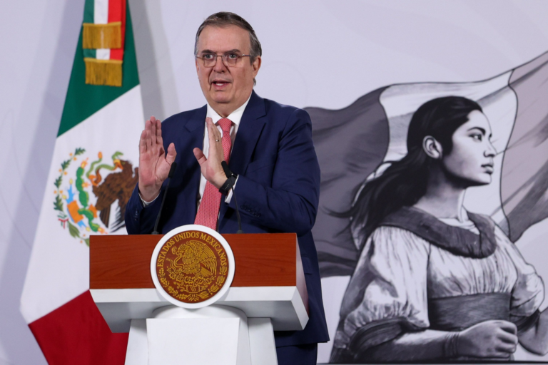 Gobierno anuncia incentivos fiscales para renovar Vehículos Pesados en México