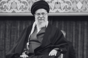 Irán confirma muerte de familiares del ayatollah Jamenei tras ofensiva