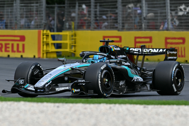 Mercedes domina el GP de Australia con doblete liderado por George Russell