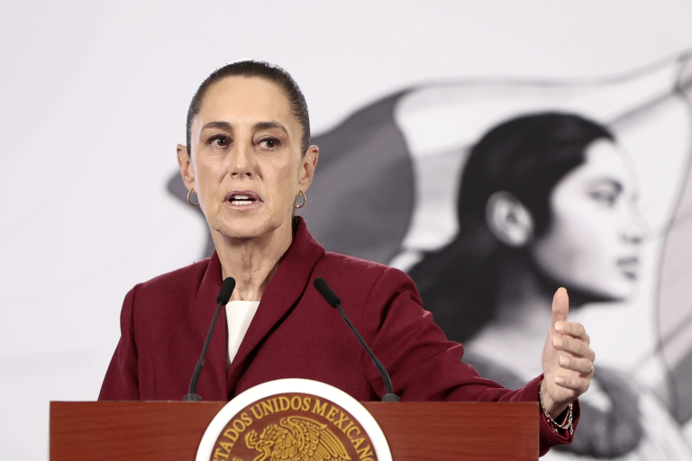 Sheinbaum llama a la CNTE a movilizaciones pacíficas ante paro nacional