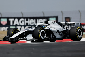 Sprint Qualy del GP de China: Russell logra la pole mientras Checo Perez enfrenta dificultades