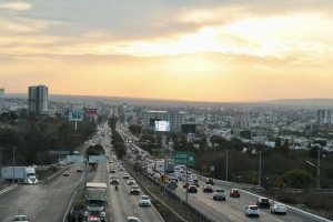 Implementan operativo carrusel en Carretera 57 para mejorar la seguridad vial