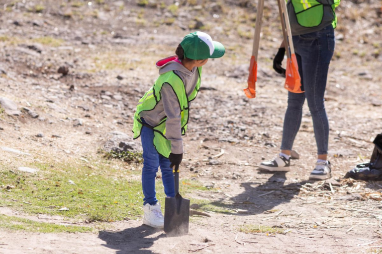 Río El Pueblito registra jornada masiva de limpieza con más de 800 voluntarios