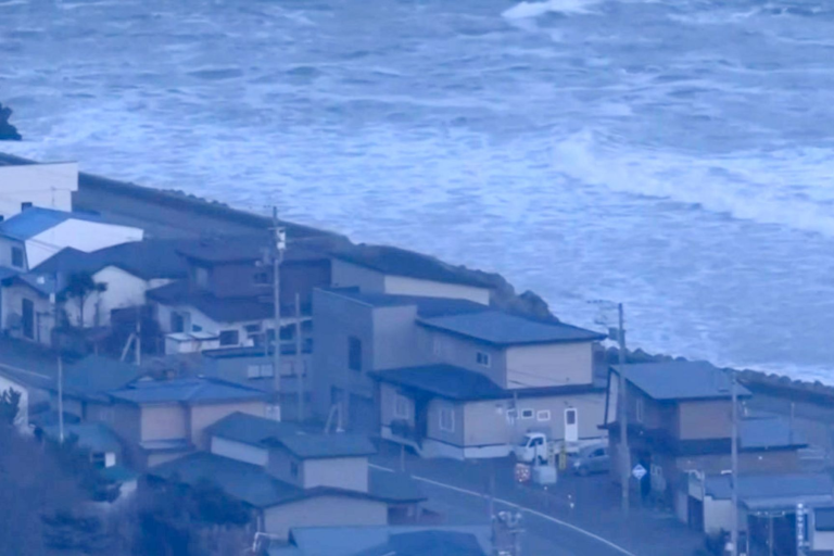 Terremoto en Japón de magnitud 7.5 activa alerta de tsunami en la costa norte