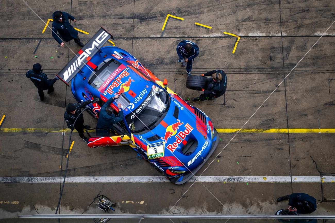24 horas de Nürburgring: Mercedes conquista la carrera tras abandono del auto #3 de Max Verstappen