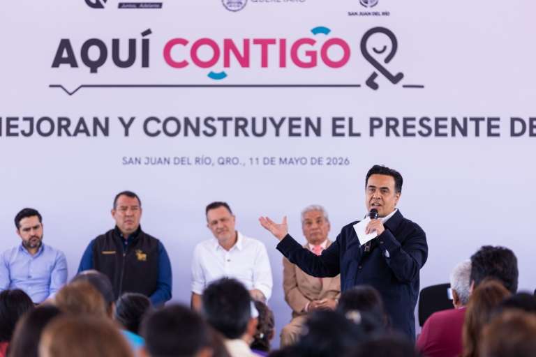 Entregan rehabilitación del tianguis Fundadores en San Juan del Río
