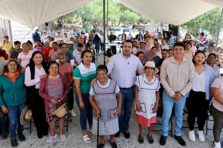Gaspar Trueba inicia gira en Colón por el Día de las Madres
