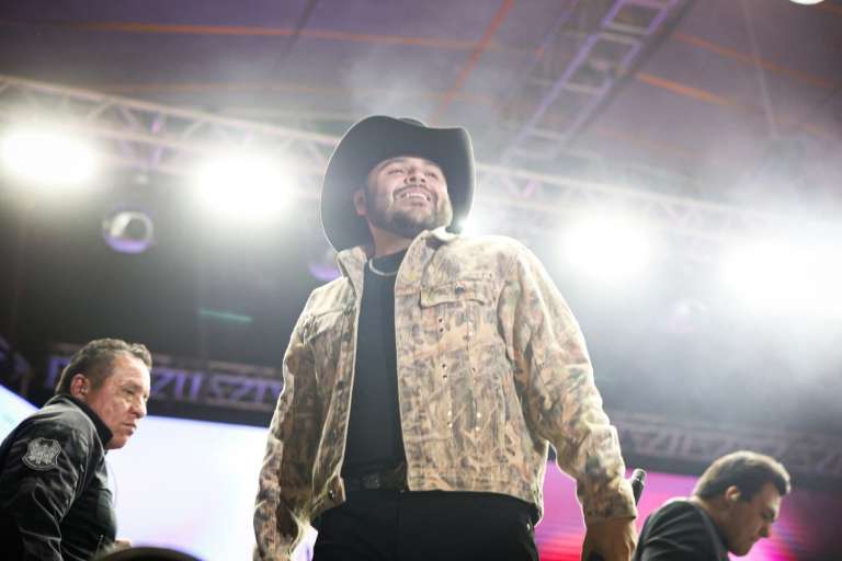 Gerardo Ortiz queda vetado de Querétaro tras incumplir acuerdo sobre narcocorridos