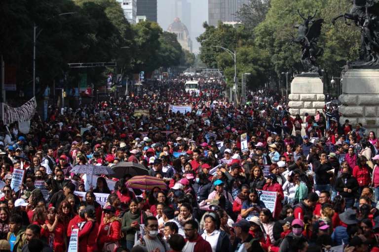 Maestros de la CNTE anuncian paro nacional y suspensión de clases desde junio