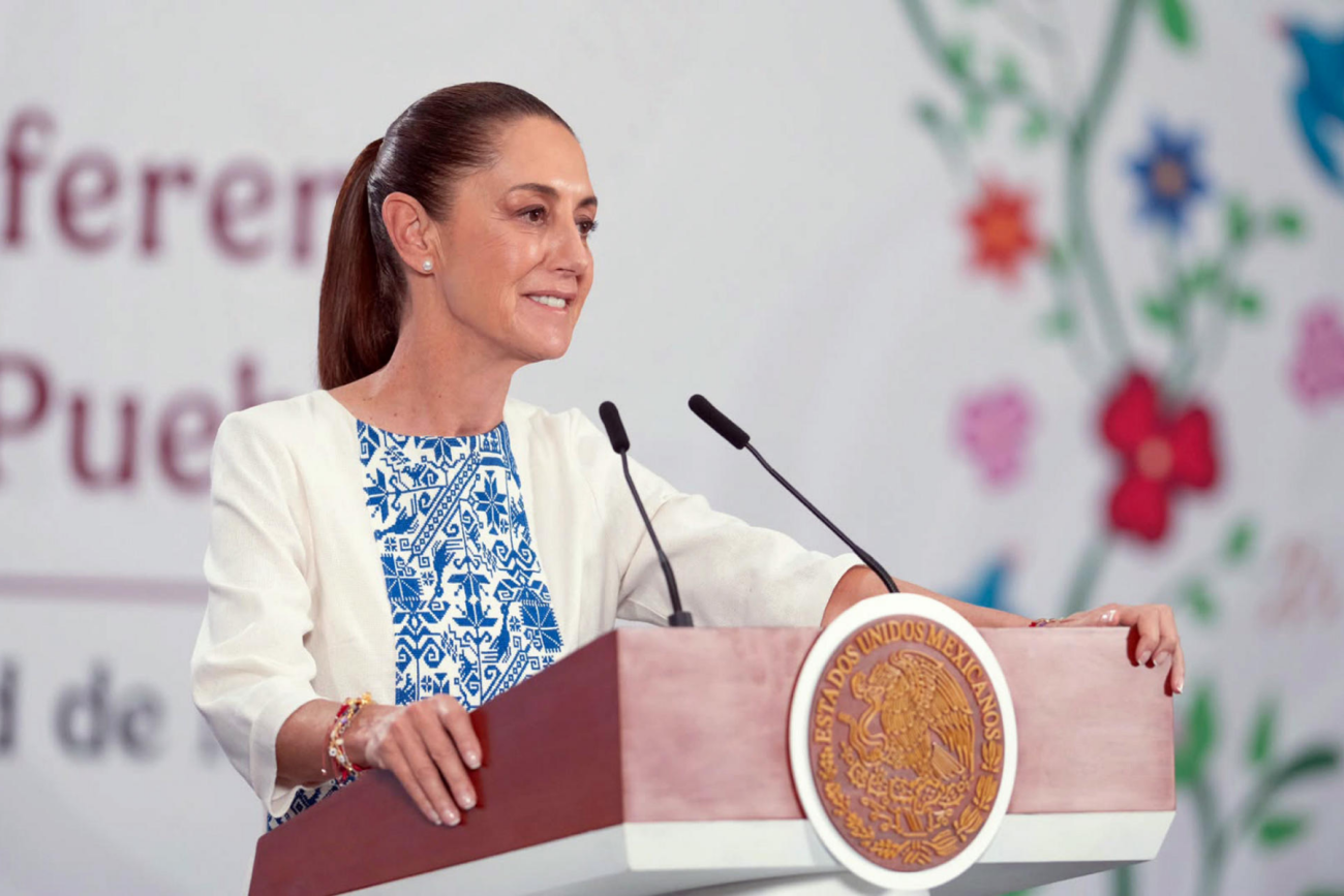 Sheinbaum rechaza “pedir línea” a López Obrador en gira por Palenque, Chiapas