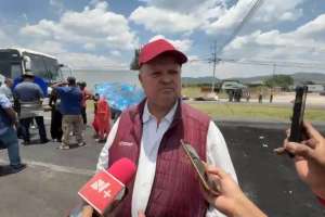 Termina bloqueo de la Versolilla y liberan la carretera 57 tras acuerdos por agua