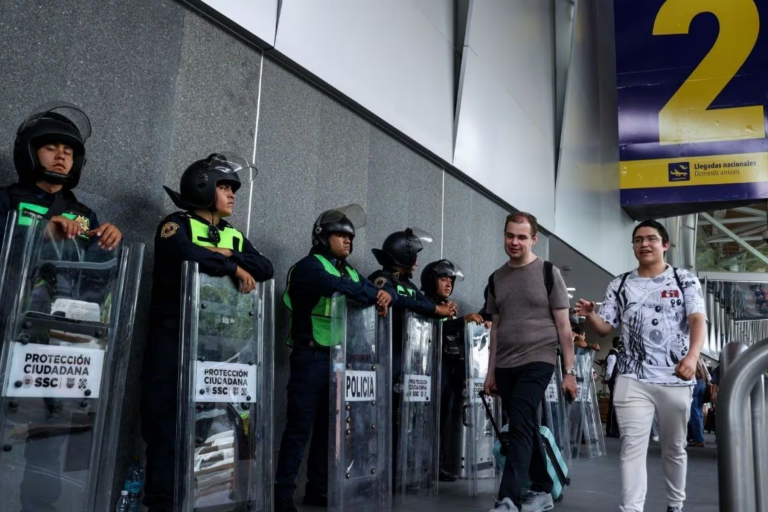 AICM refuerza seguridad ante movilizaciones de la CNTE previo al arranque del Mundial