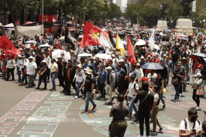 CNTE bloquea Paseo de la Reforma y mantiene presión ante falta de acuerdos