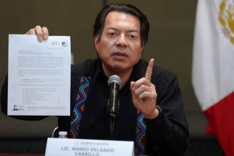Mario Delgado propone a la CNTE participar en reforma educativa y consulta nacional