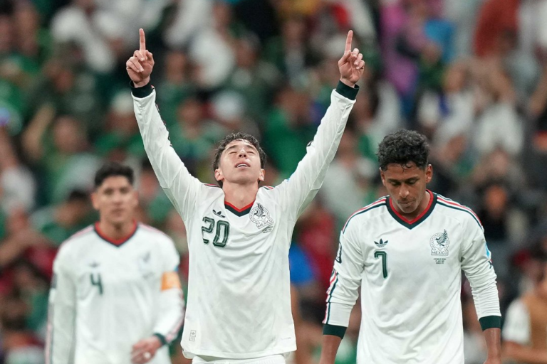 Selección Mexicana vence 3-0 a Chequia y México avanza con paso perfecto