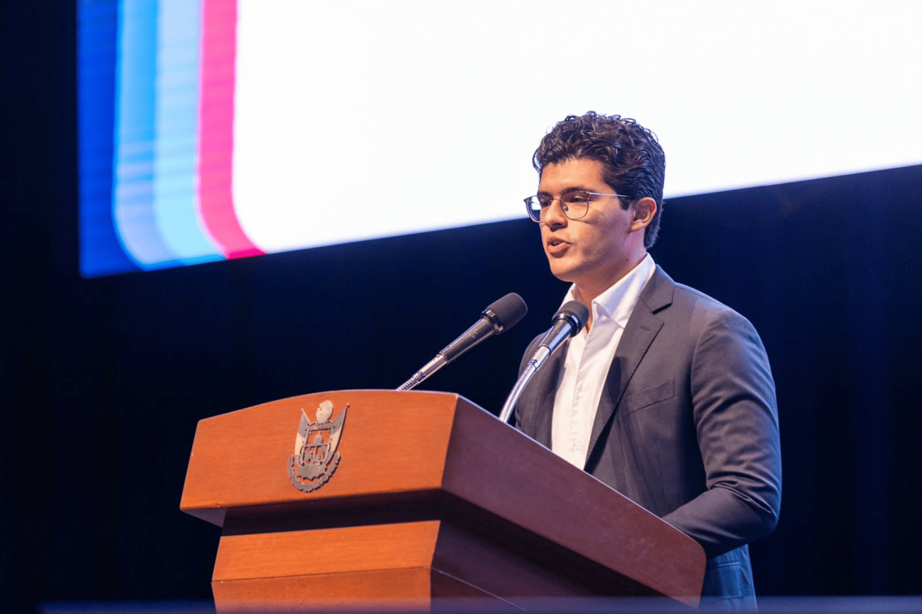 CECA atiende primer caso de adicción digital y alerta sobre señales en jóvenes