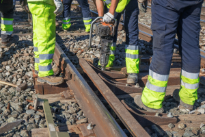 Definirán esta semana intervención de calle Invierno por obras del Tren México-Querétaro