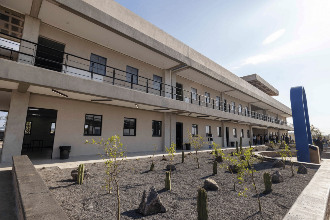 Escuela de Bachilleres de la UAQ inaugura nuevo edificio en Campus Aeropuerto
