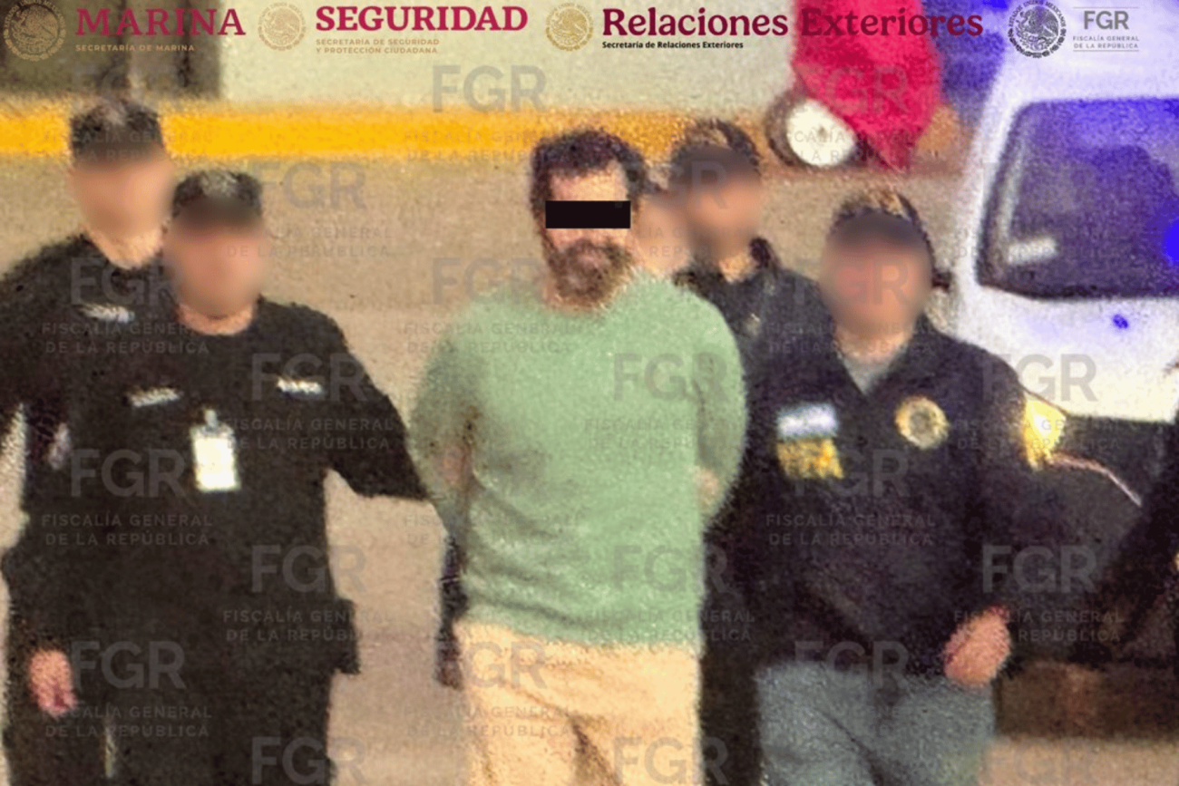 Fernando Farías Laguna es trasladado a México por la FGR desde Argentina
