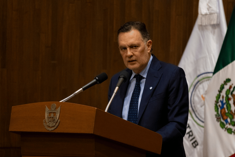 Mauricio Kuri responde a Morena: “Será el ciudadano quien elija” en 2027