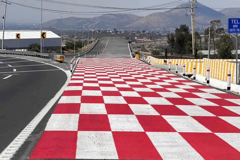 Banobras financiará rampa de frenado en la Carretera 57 de Querétaro