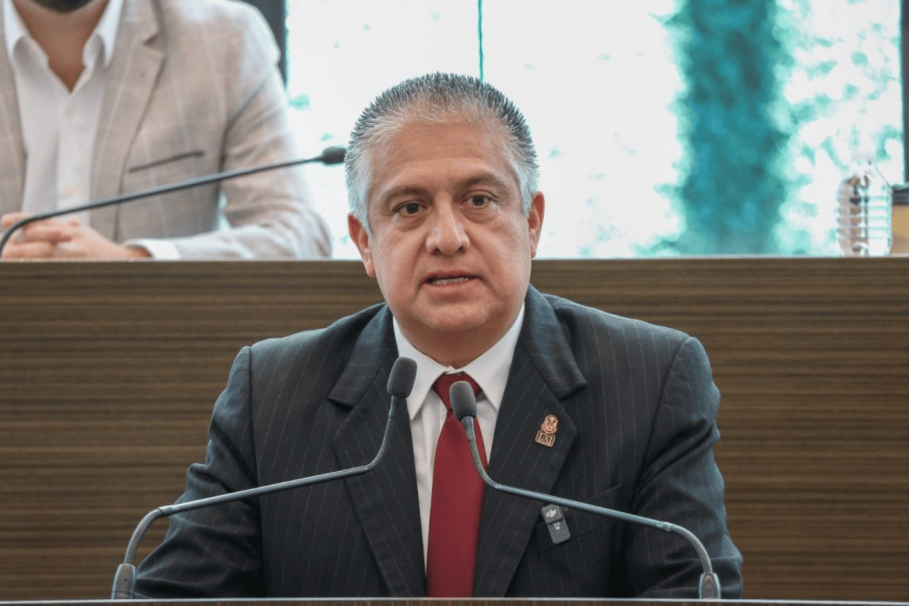 Sinuhé Piedragil plantea ampliar glosa del Quinto Informe en la Legislatura