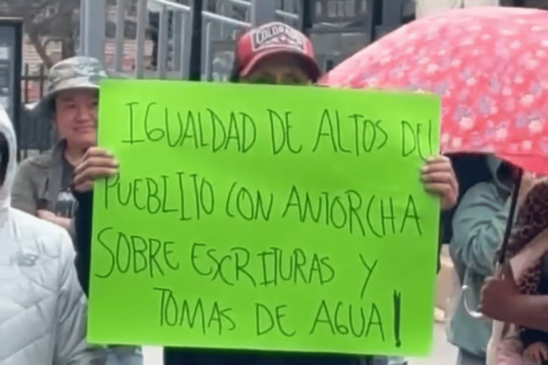 Habitantes de los Altos del Pueblito protestan por tomas irregulares de agua