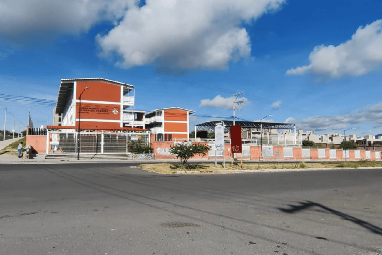 Los cuatro lesionados, de la agresión en Secundaria Esperanza Cabrera, permanecen estables