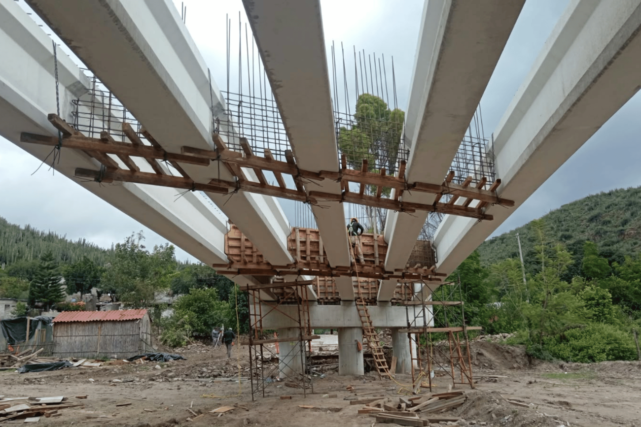 SICT Querétaro prevé concluir en diciembre obras en el puente El Chilar