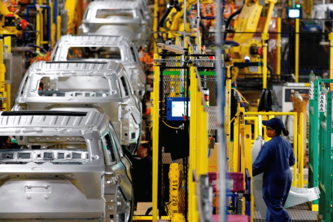 Sector manufacturero de México aumenta su producción, pero pierde empleos